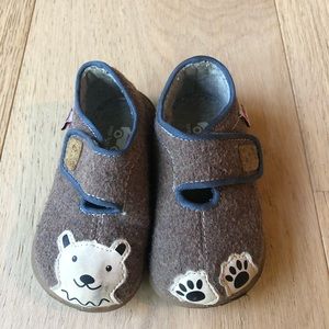 See Kai Run size 5 Snowman